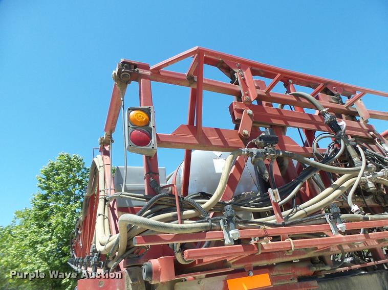 image for item DB5756 2005 Case IH SPX3185 self-propelled sprayer