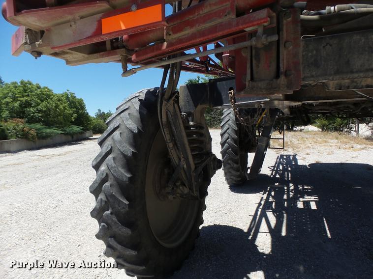 image for item DB5756 2005 Case IH SPX3185 self-propelled sprayer