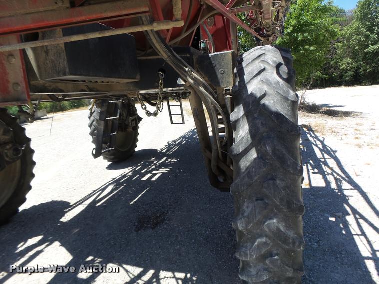 image for item DB5756 2005 Case IH SPX3185 self-propelled sprayer