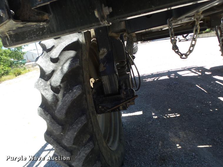 image for item DB5756 2005 Case IH SPX3185 self-propelled sprayer