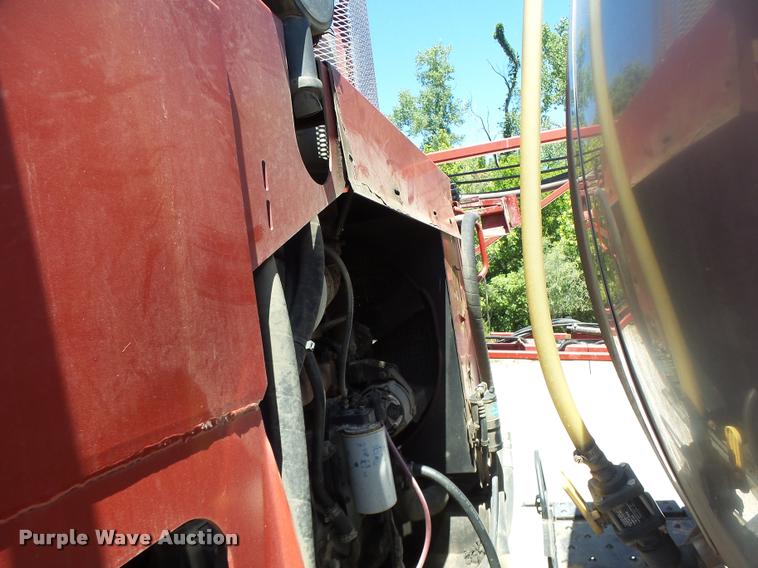 image for item DB5756 2005 Case IH SPX3185 self-propelled sprayer