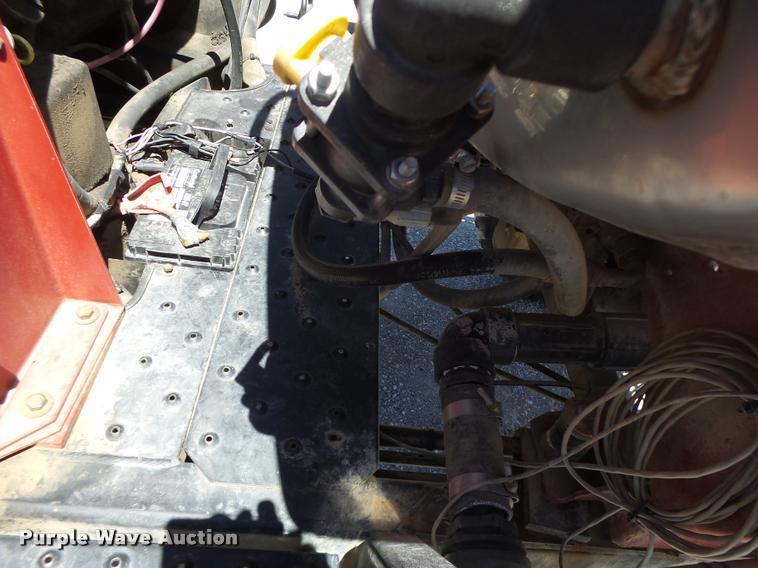 image for item DB5756 2005 Case IH SPX3185 self-propelled sprayer