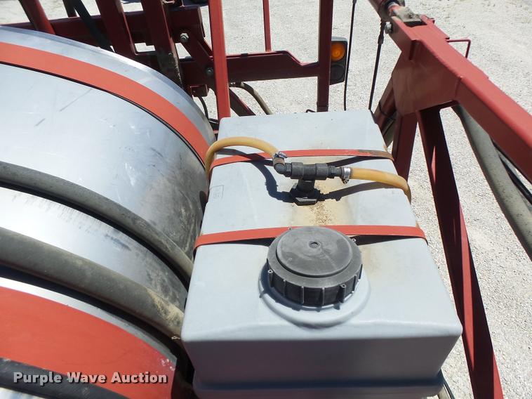 image for item DB5756 2005 Case IH SPX3185 self-propelled sprayer