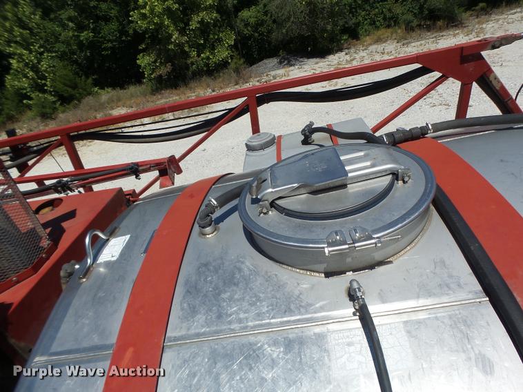 image for item DB5756 2005 Case IH SPX3185 self-propelled sprayer