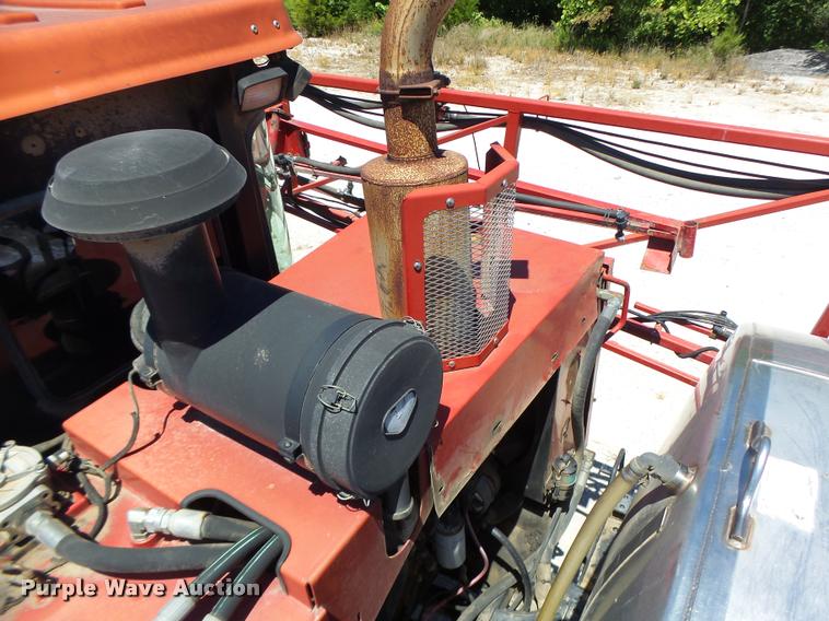 image for item DB5756 2005 Case IH SPX3185 self-propelled sprayer