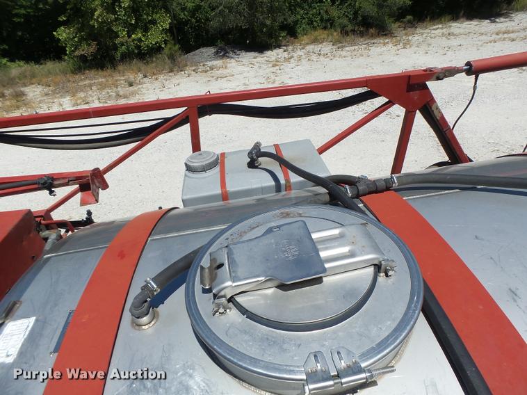 image for item DB5756 2005 Case IH SPX3185 self-propelled sprayer