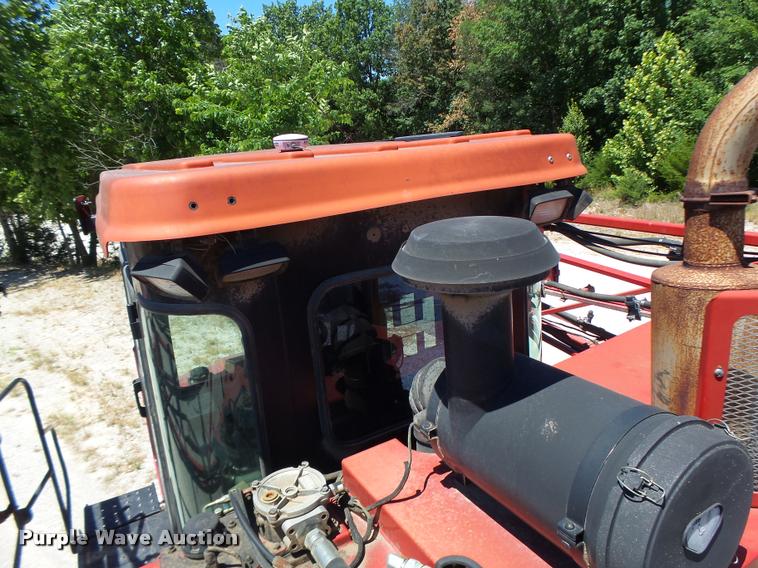 image for item DB5756 2005 Case IH SPX3185 self-propelled sprayer