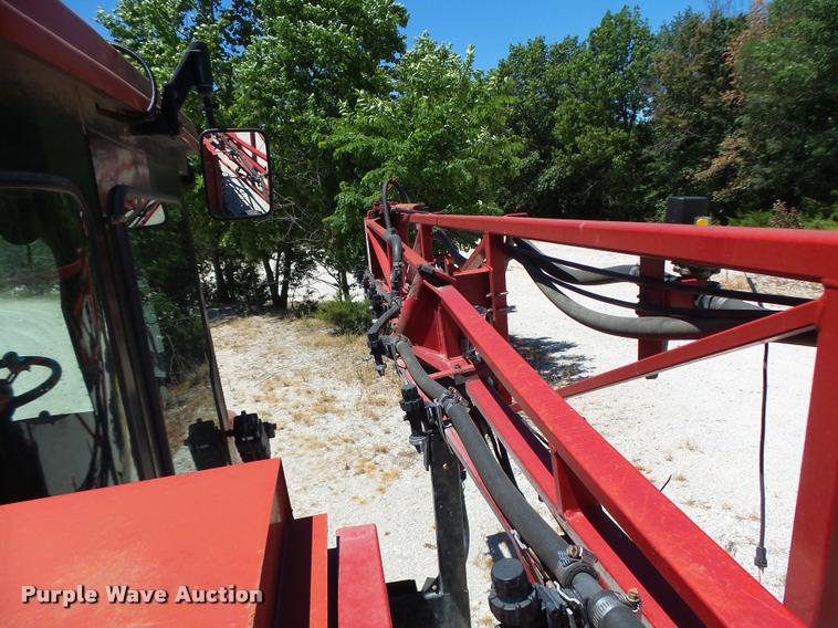 image for item DB5756 2005 Case IH SPX3185 self-propelled sprayer