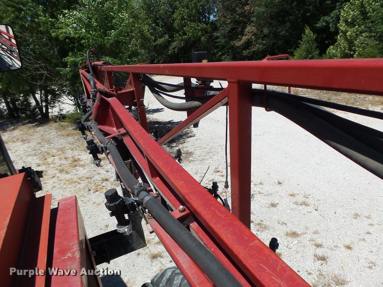 image for item DB5756 2005 Case IH SPX3185 self-propelled sprayer