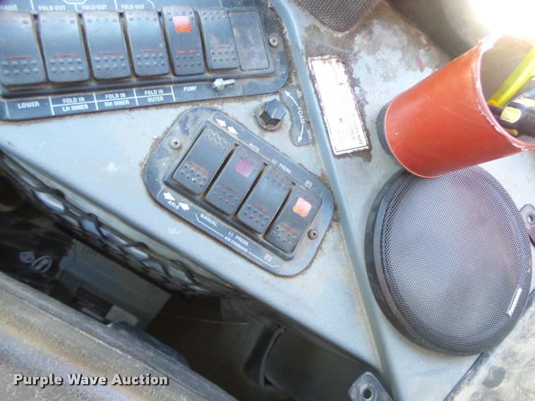 image for item DB5756 2005 Case IH SPX3185 self-propelled sprayer