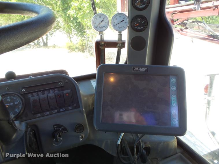 image for item DB5756 2005 Case IH SPX3185 self-propelled sprayer