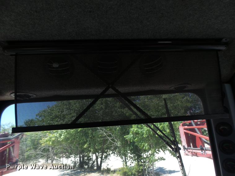 image for item DB5756 2005 Case IH SPX3185 self-propelled sprayer