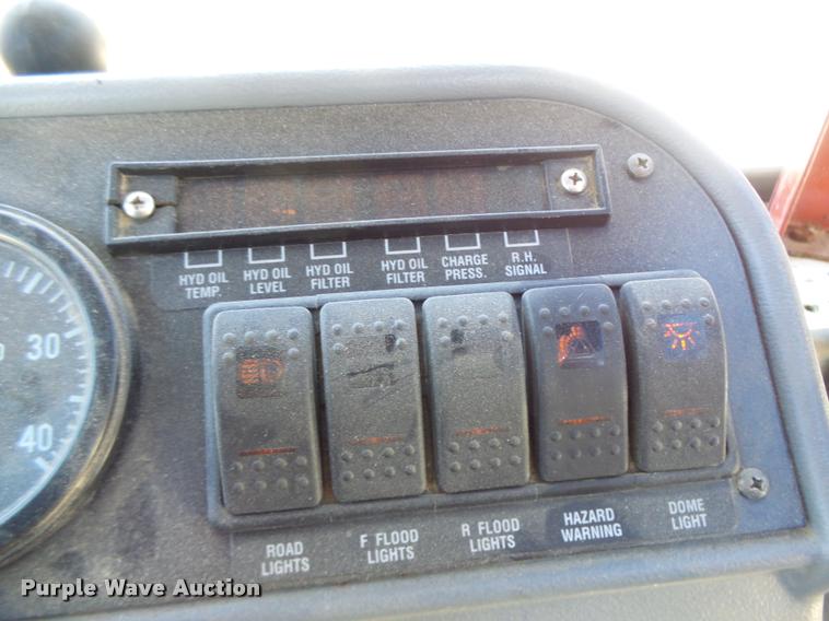 image for item DB5756 2005 Case IH SPX3185 self-propelled sprayer