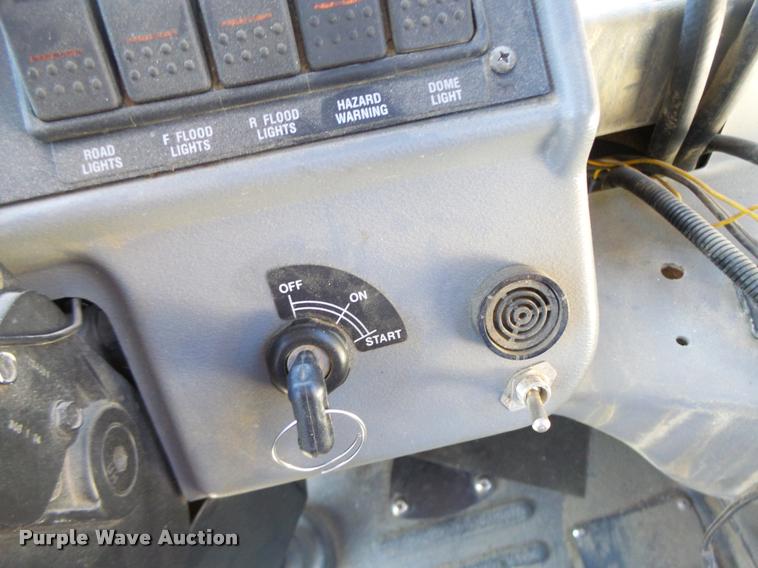 image for item DB5756 2005 Case IH SPX3185 self-propelled sprayer