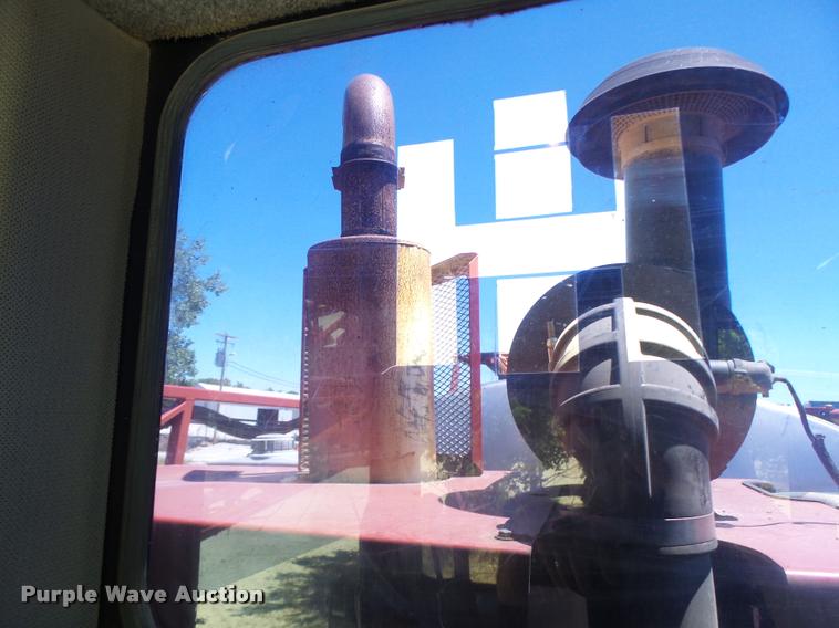 image for item DB5756 2005 Case IH SPX3185 self-propelled sprayer