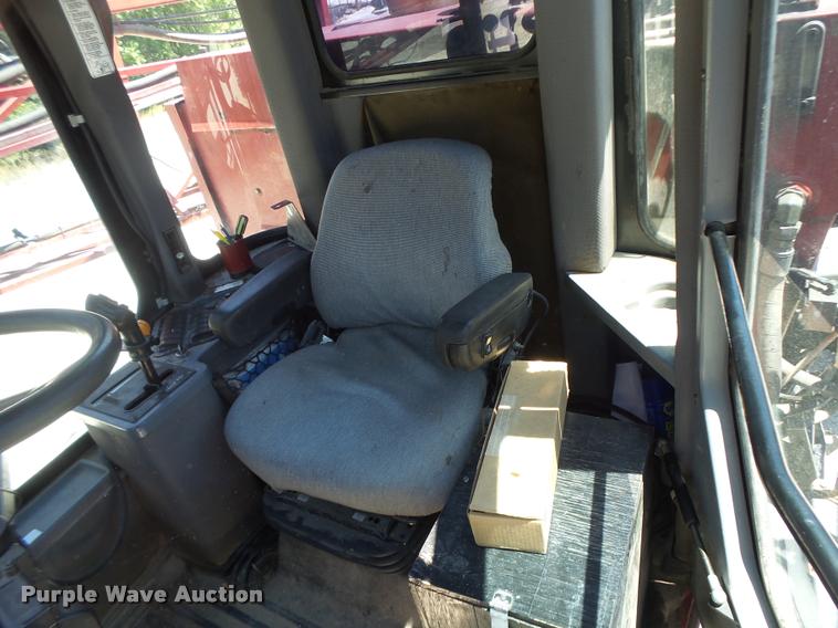 image for item DB5756 2005 Case IH SPX3185 self-propelled sprayer