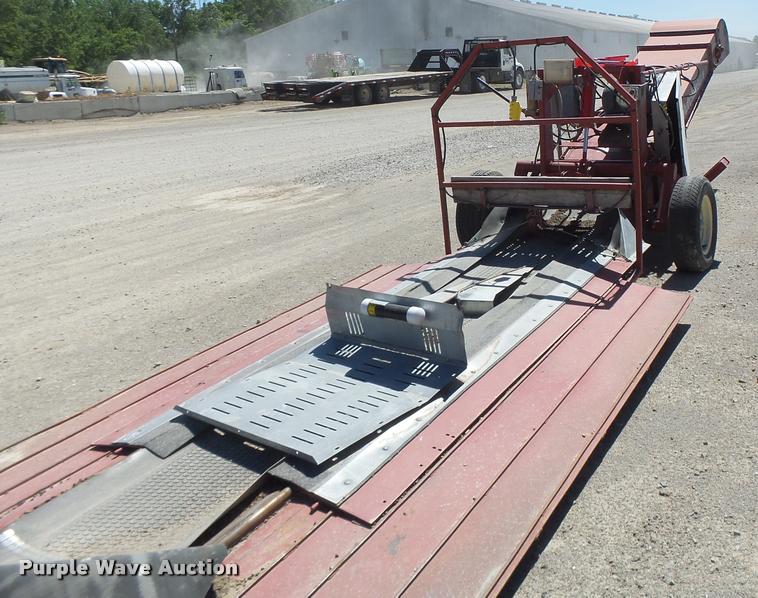 image for item DB5758 2007 Hutchinson drive over conveyor