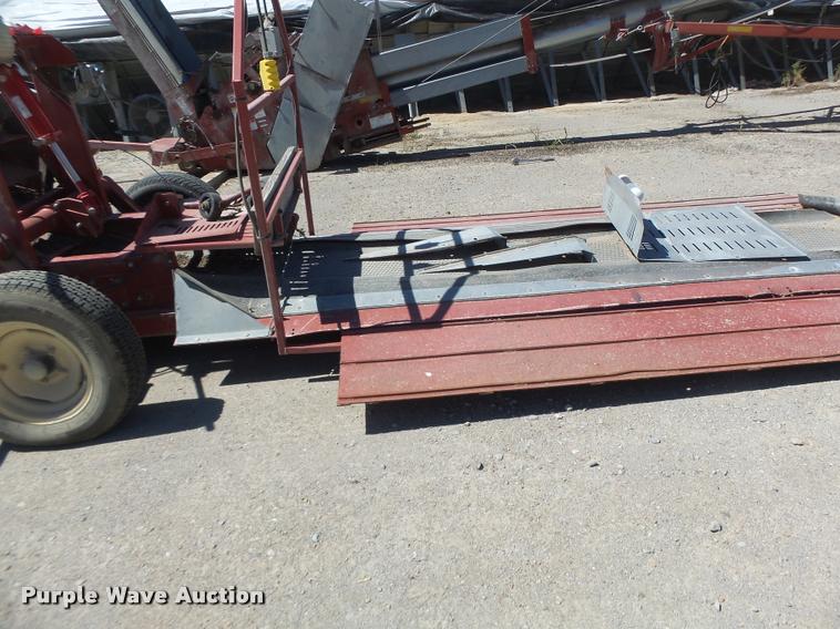 image for item DB5758 2007 Hutchinson drive over conveyor