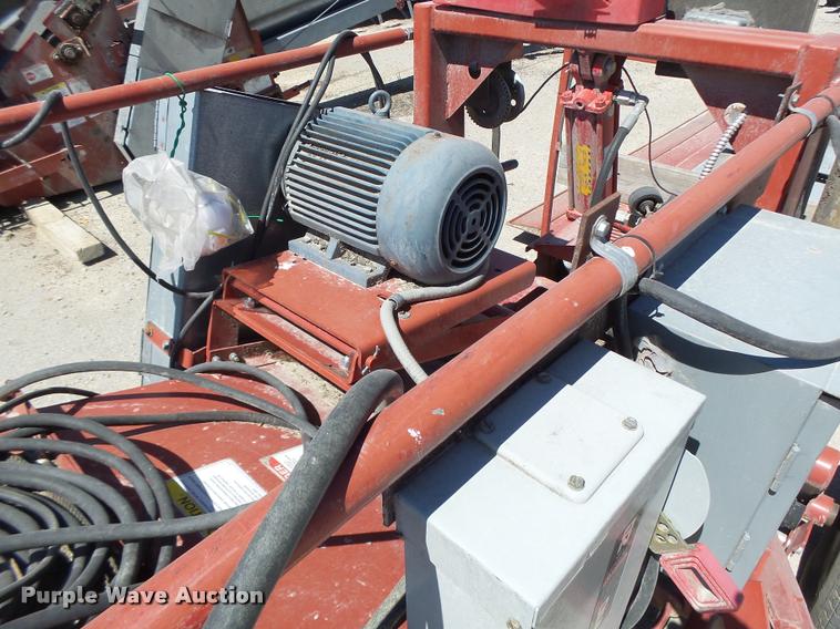 image for item DB5758 2007 Hutchinson drive over conveyor