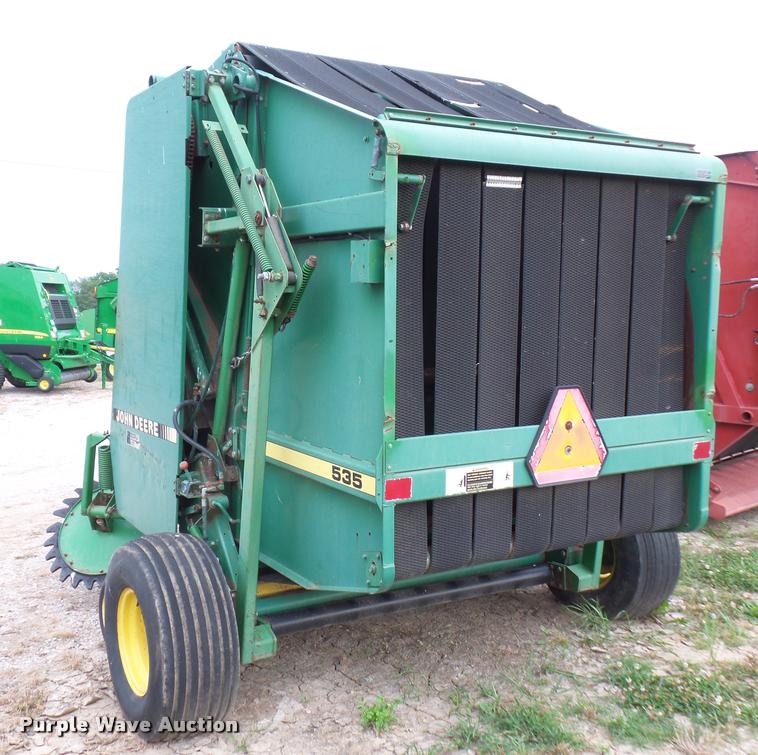 image for item DJ9603 1989 John Deere 535 round baler