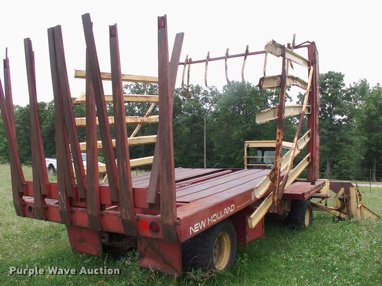 image for item DK9696 New Holland Stack Cruiser 1069 bale wagon