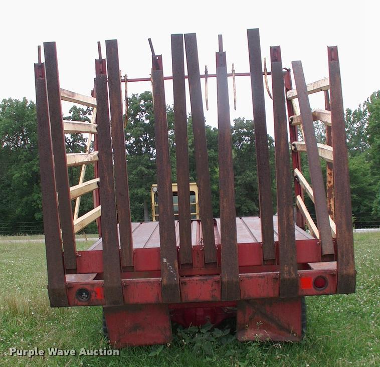 image for item DK9696 New Holland Stack Cruiser 1069 bale wagon