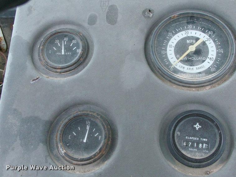 image for item DK9696 New Holland Stack Cruiser 1069 bale wagon