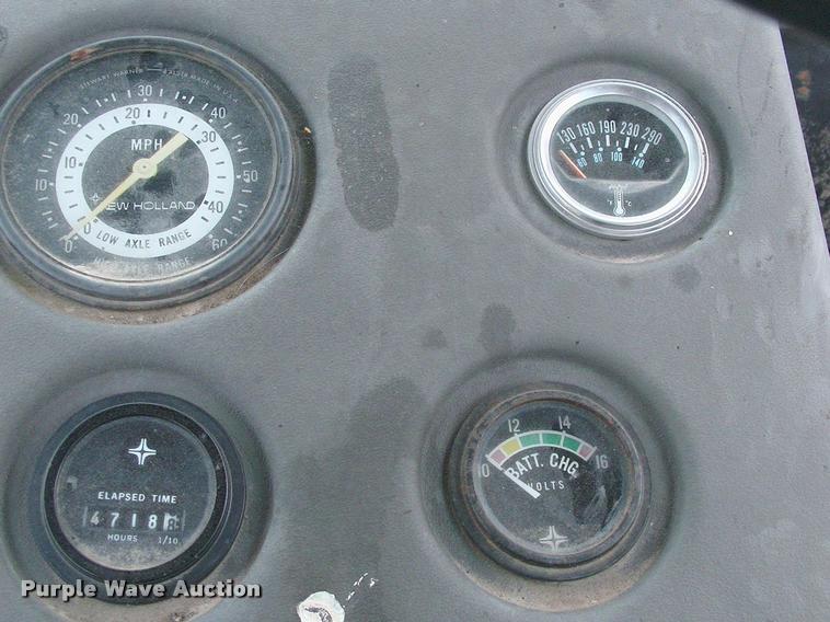 image for item DK9696 New Holland Stack Cruiser 1069 bale wagon