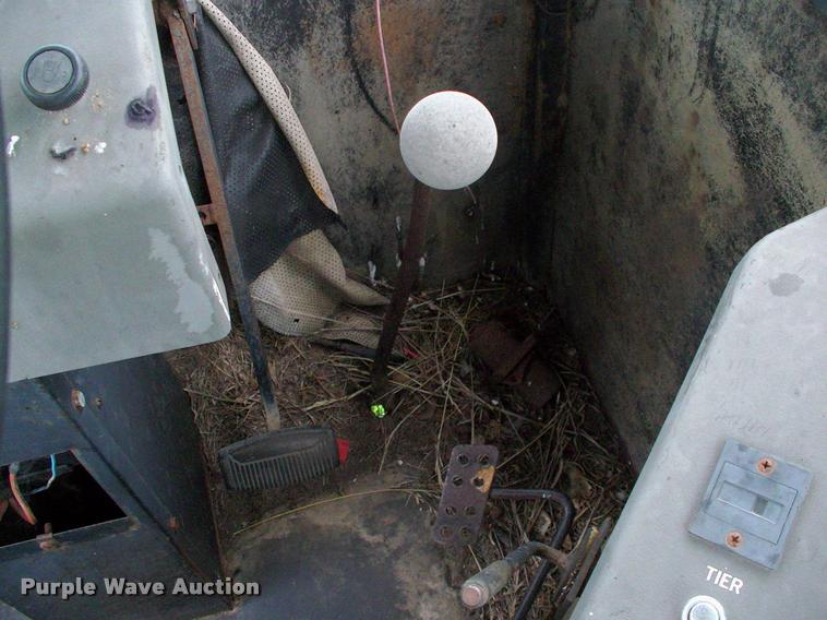 image for item DK9696 New Holland Stack Cruiser 1069 bale wagon