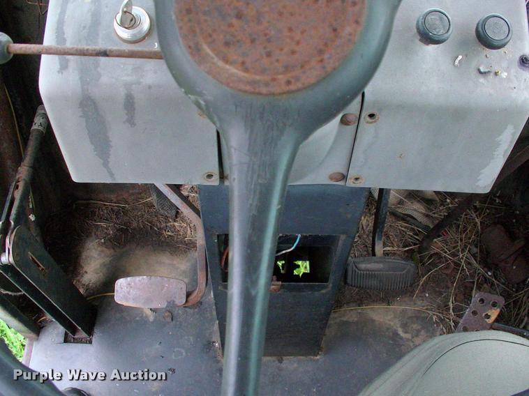 image for item DK9696 New Holland Stack Cruiser 1069 bale wagon