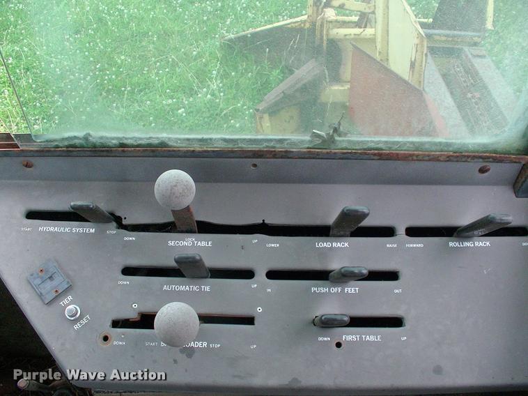 image for item DK9696 New Holland Stack Cruiser 1069 bale wagon