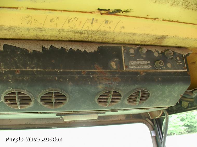 image for item DK9696 New Holland Stack Cruiser 1069 bale wagon