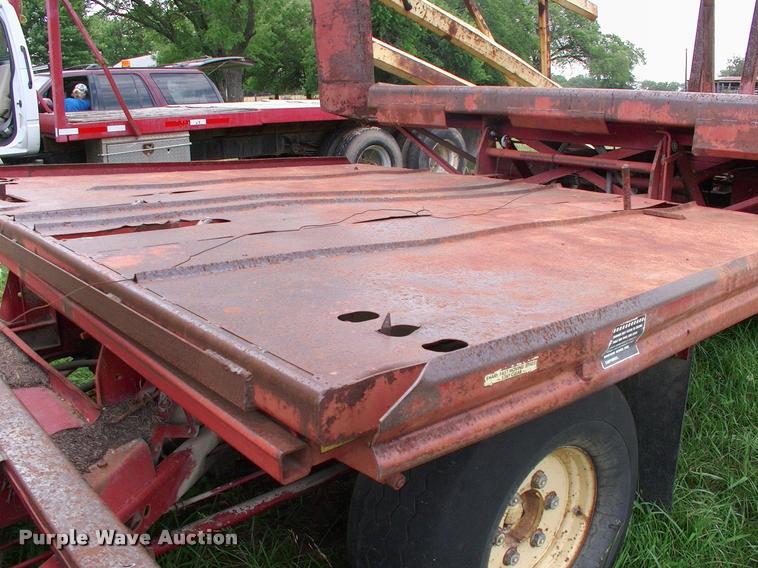 image for item DK9696 New Holland Stack Cruiser 1069 bale wagon