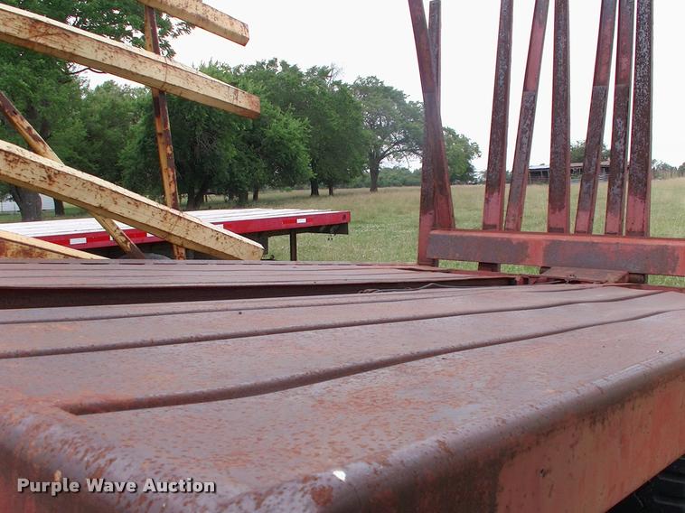 image for item DK9696 New Holland Stack Cruiser 1069 bale wagon