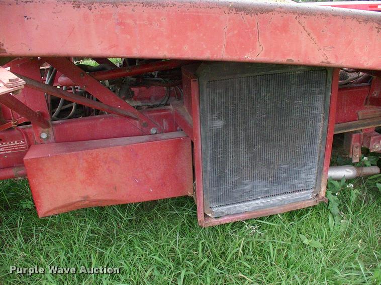 image for item DK9696 New Holland Stack Cruiser 1069 bale wagon