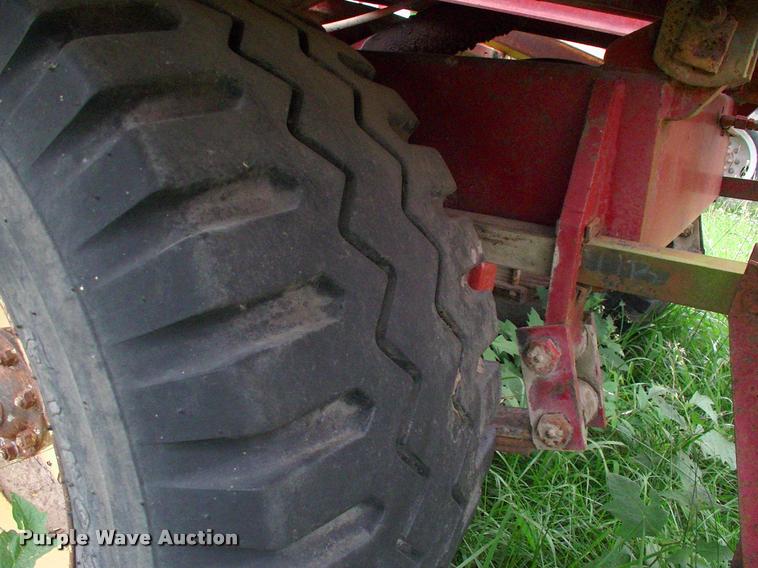 image for item DK9696 New Holland Stack Cruiser 1069 bale wagon