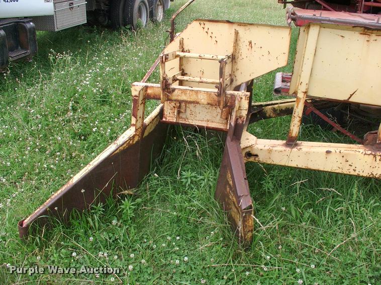 image for item DK9696 New Holland Stack Cruiser 1069 bale wagon