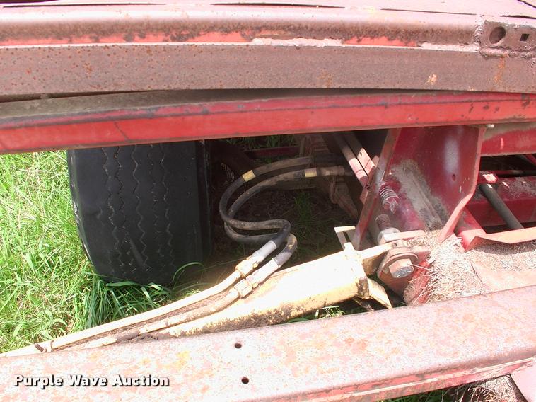 image for item DK9696 New Holland Stack Cruiser 1069 bale wagon