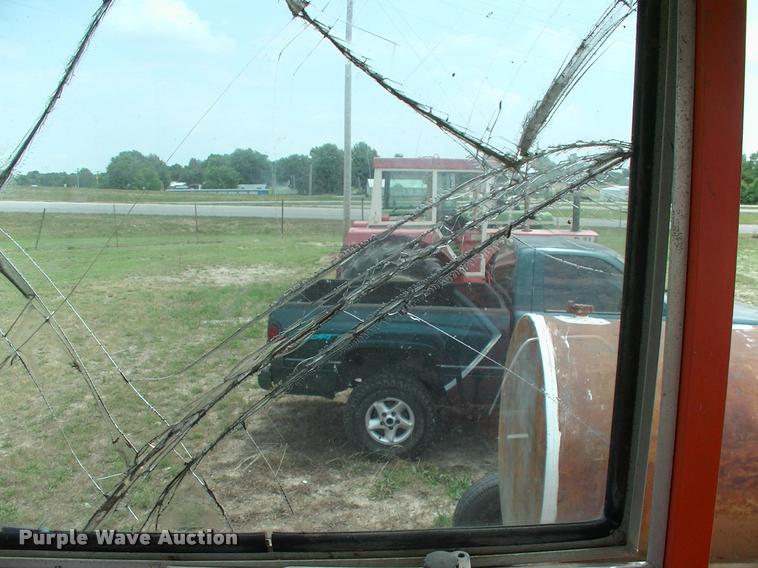 image for item DK9715 Allis Chalmers 190 tractor