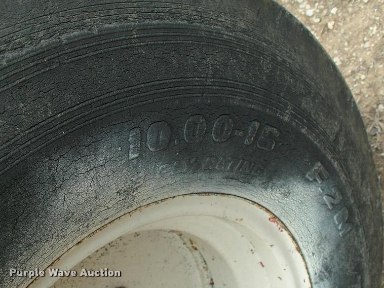 image for item DK9715 Allis Chalmers 190 tractor