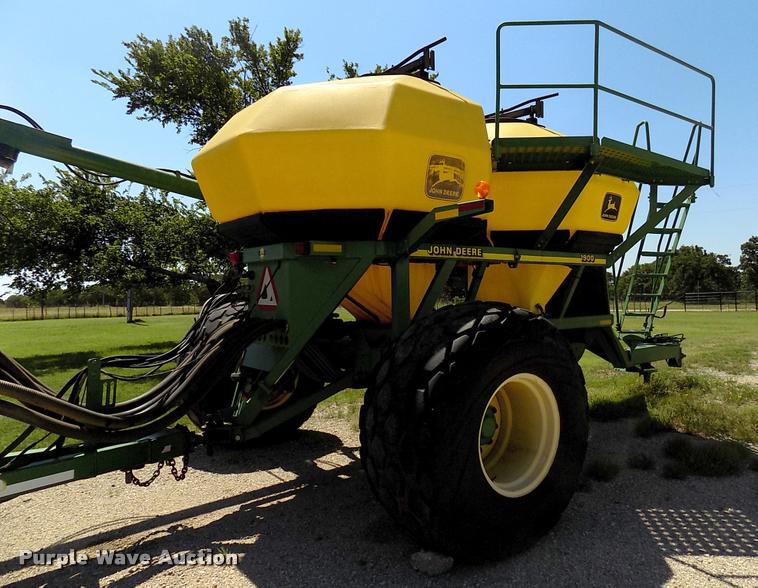 image for item DK9970 2000 John Deere 1860 no-till air seeder