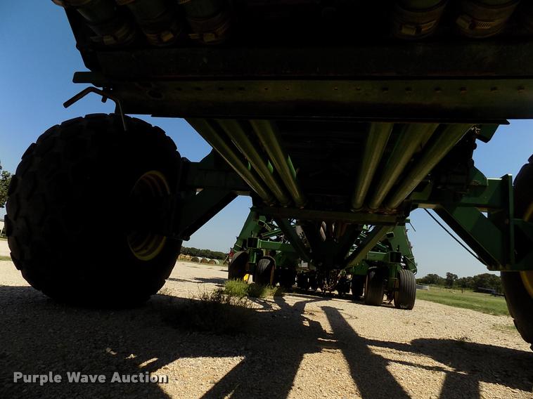 image for item DK9970 2000 John Deere 1860 no-till air seeder