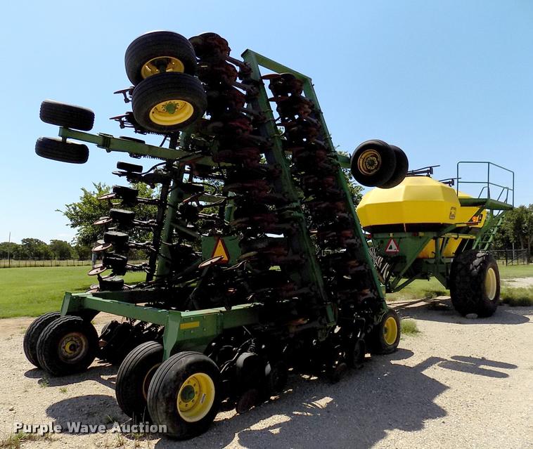image for item DK9970 2000 John Deere 1860 no-till air seeder