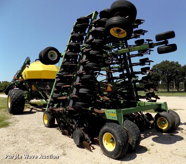 image for item DK9970 2000 John Deere 1860 no-till air seeder