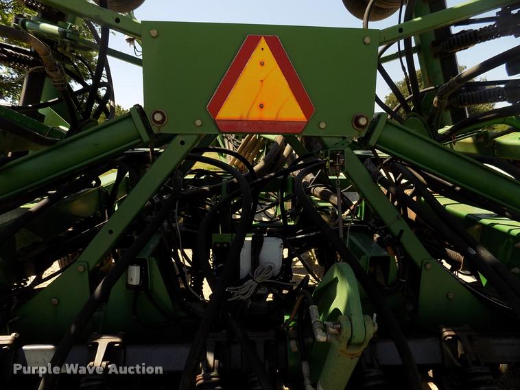 image for item DK9970 2000 John Deere 1860 no-till air seeder