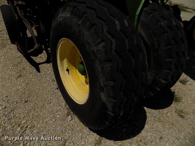 image for item DK9970 2000 John Deere 1860 no-till air seeder