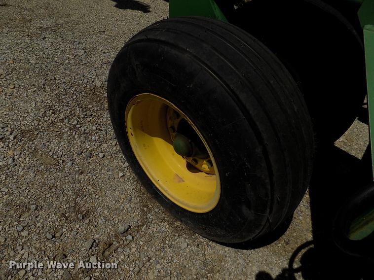 image for item DK9970 2000 John Deere 1860 no-till air seeder