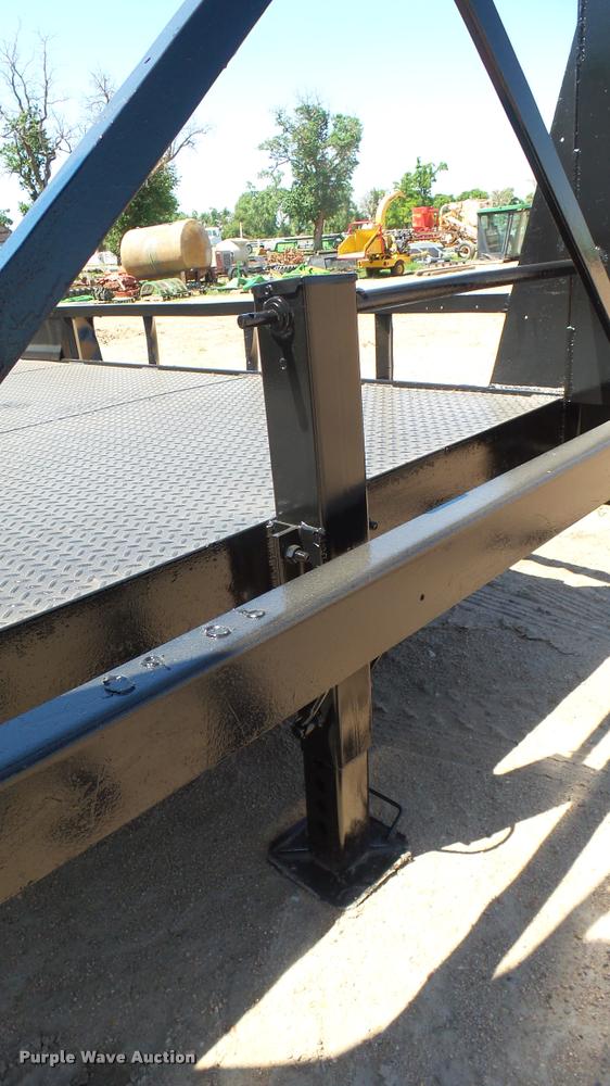 image for item DR9742 1995 Belshe equipment trailer