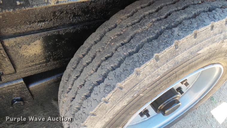 image for item DR9742 1995 Belshe equipment trailer