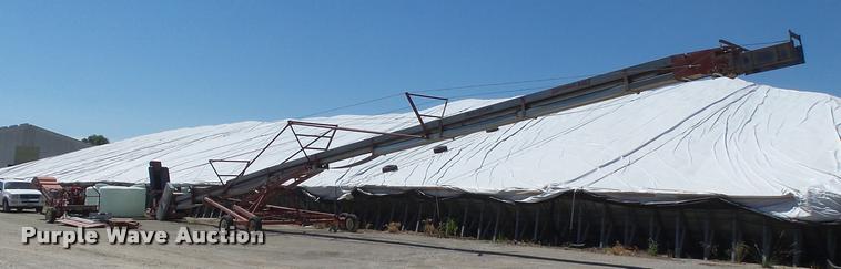 image for item G1085 2007 Hutchinson conveyor